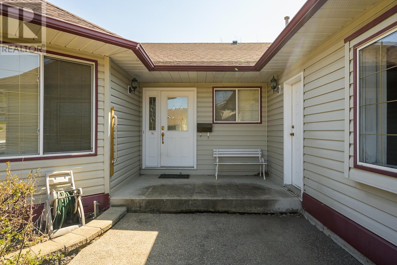 3219 St Frances Crescent, Prince George, British Columbia  V2N 5A3 - Photo 2 - R3006952