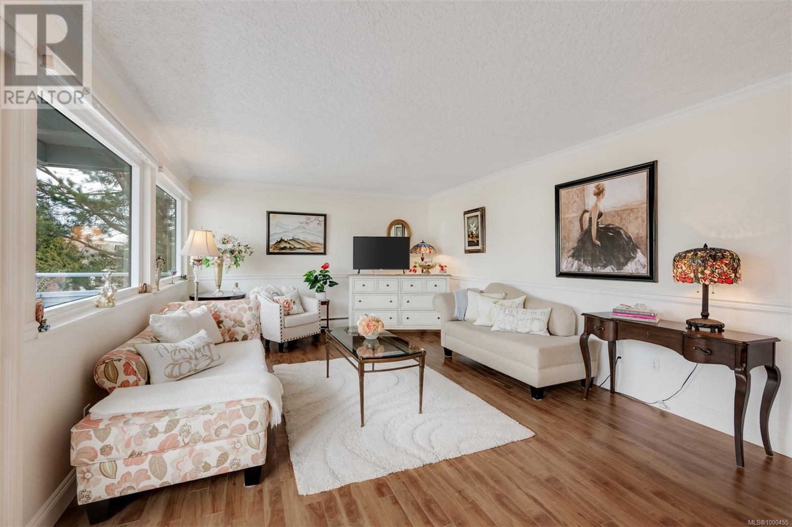 216 2100 Granite St, Oak Bay, British Columbia  V8S 3G7 - Photo 26 - 1000455