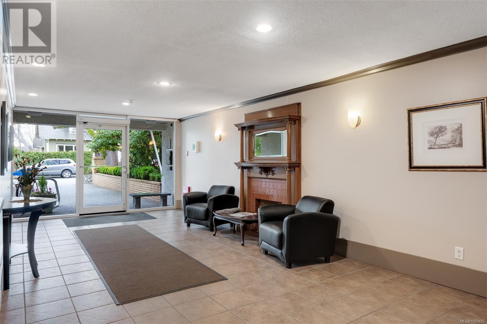 216 2100 Granite St, Oak Bay, British Columbia  V8S 3G7 - Photo 32 - 1000455