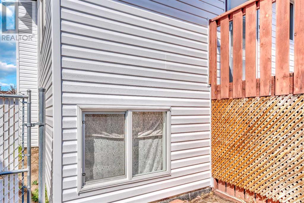5 Maple Leaf Road, Strathmore, Alberta  T1P 1G7 - Photo 10 - A2215169