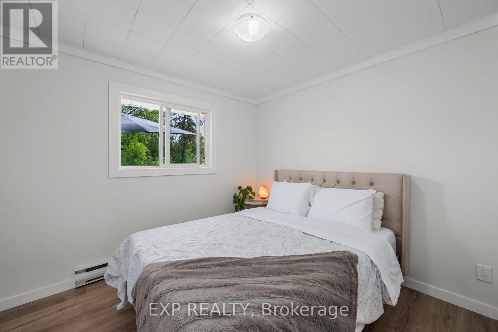 29 Kay Avenue, Georgina (Virginia), Ontario  L0E 1N0 - Photo 19 - N12175096