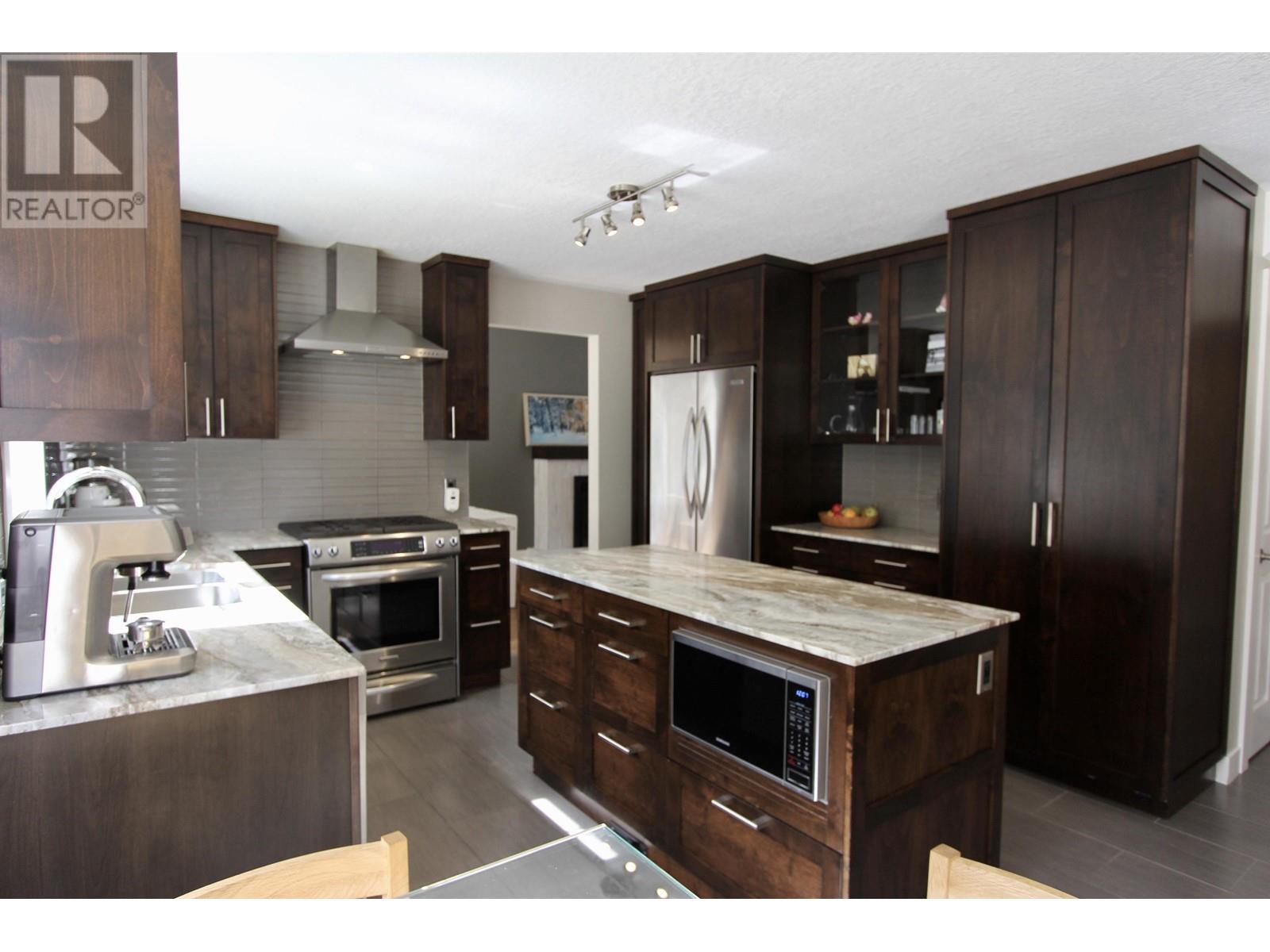 2378 Panorama Crescent, Prince George, British Columbia  V2K 4T9 - Photo 3 - R3006673