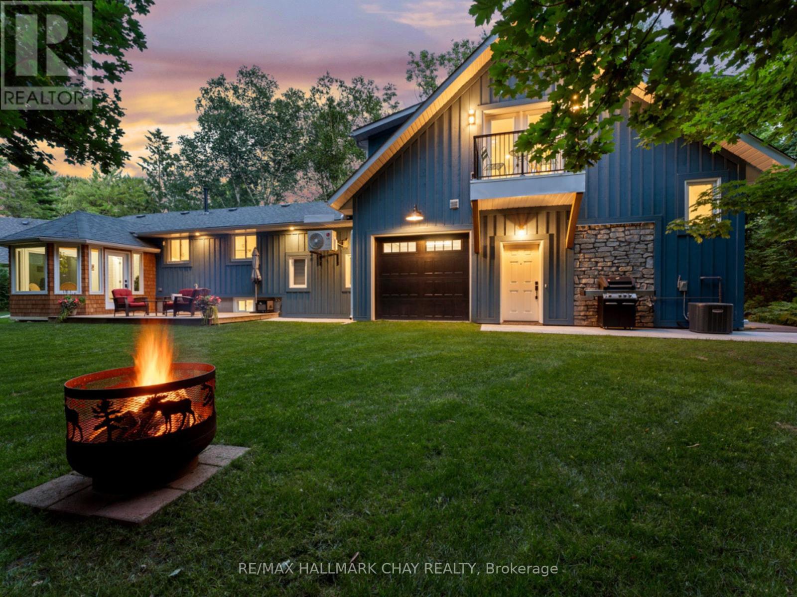 Property at 18 LAWRENCE AVENUE image 4