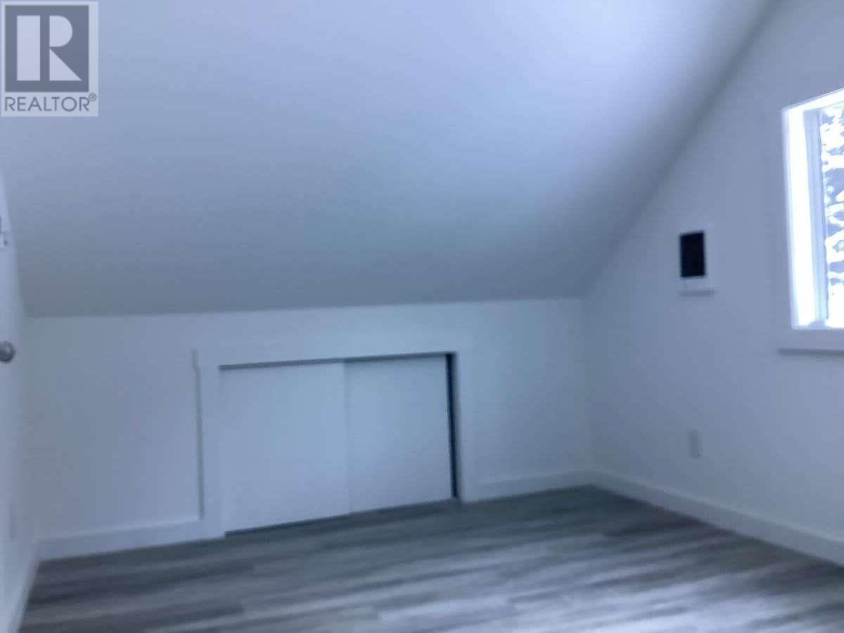 303 FIR Street, Ymir, BC V0G2K0