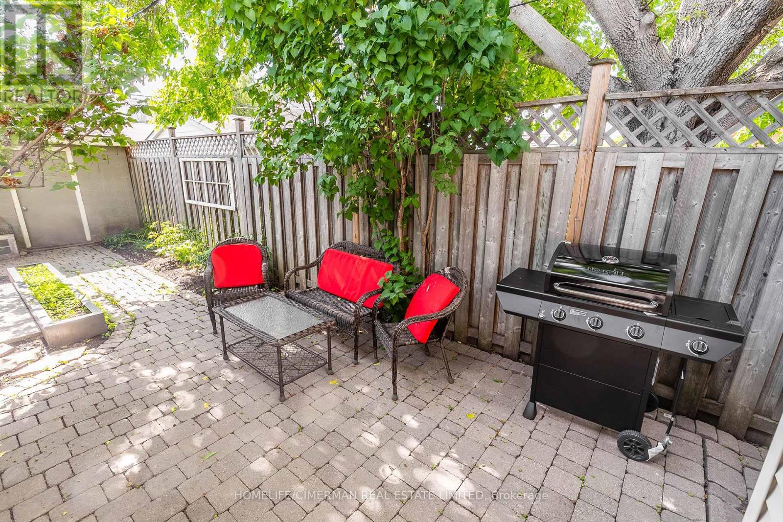 190 Markham Street, Toronto, Ontario  M6J 2G6 - Photo 16 - C12159455