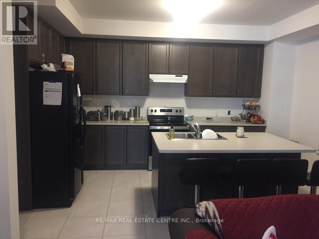 11 Lowes Hill Circle, Caledon, Ontario  L7C 4H4 - Photo 10 - W12175092