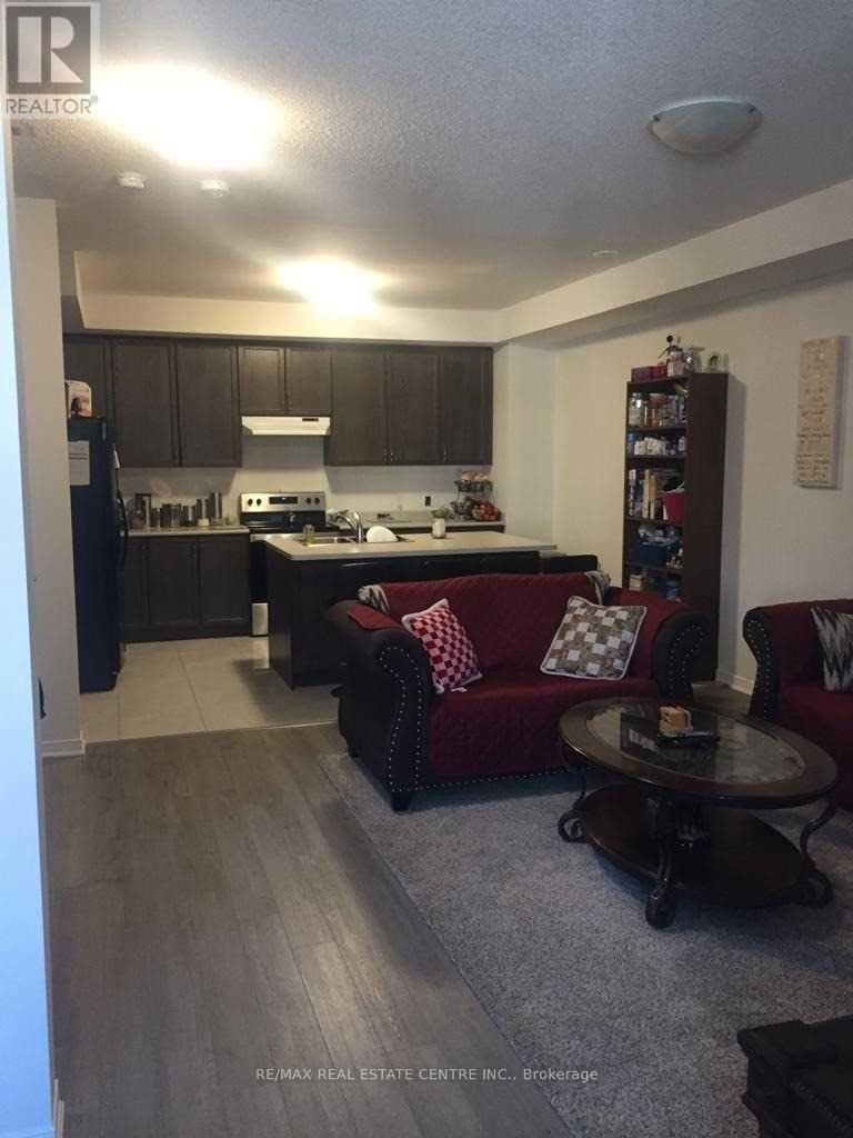 11 Lowes Hill Circle, Caledon, Ontario  L7C 4H4 - Photo 3 - W12175092