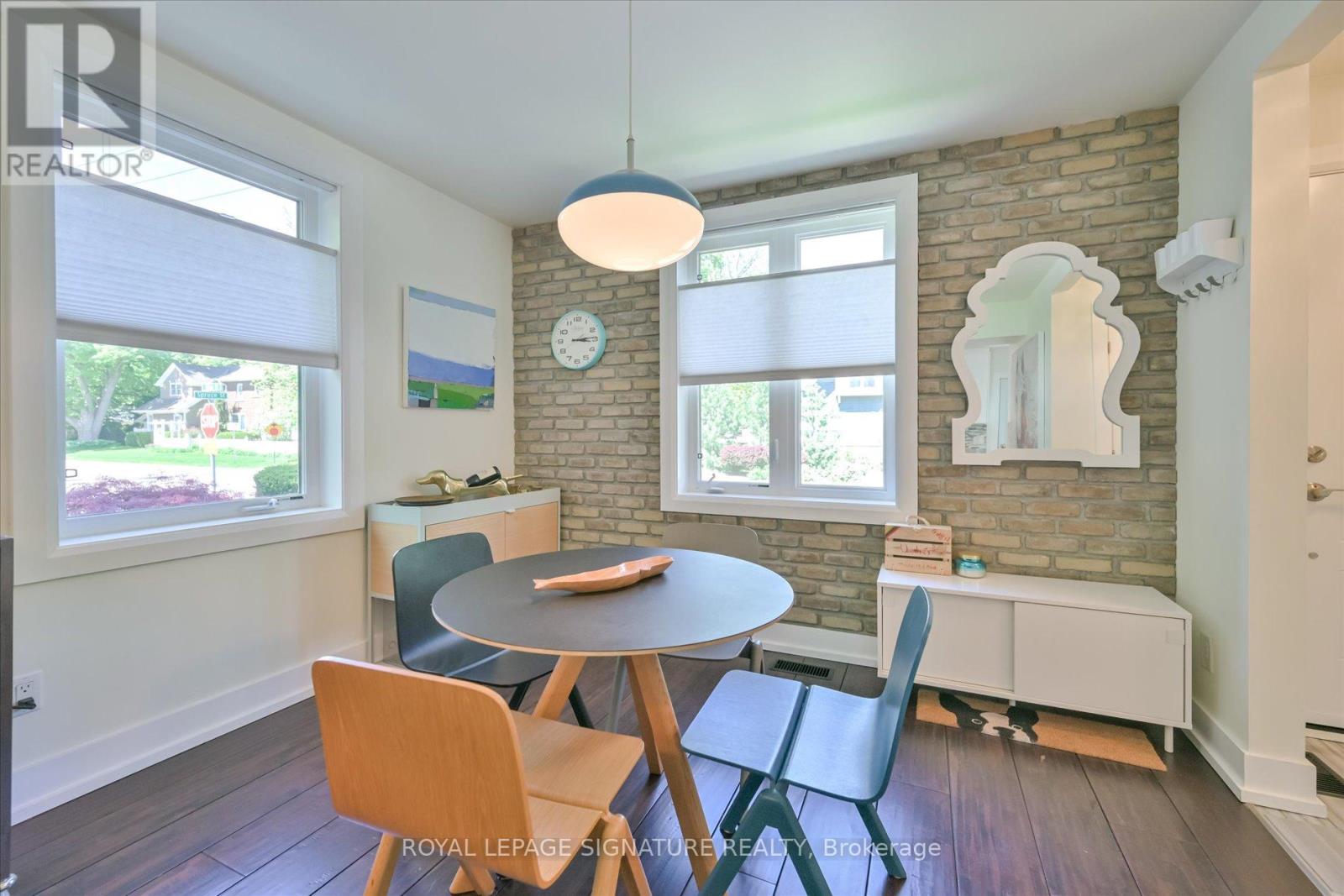 386 Allan Street, Oakville (Oo Old Oakville), Ontario  L6J 3P5 - Photo 10 - W12175097