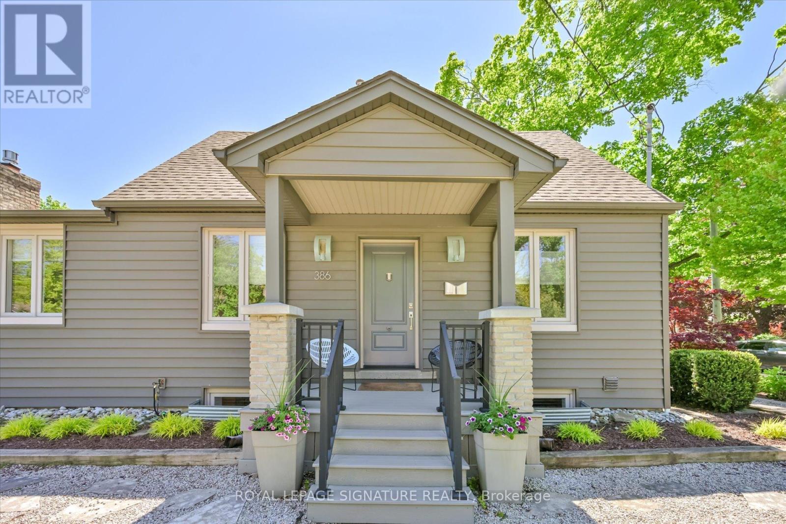 386 Allan Street, Oakville (Oo Old Oakville), Ontario  L6J 3P5 - Photo 5 - W12175097