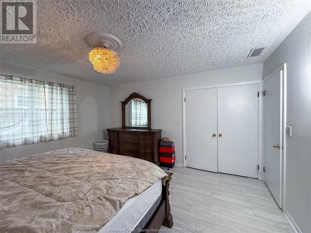 5460 Riverside Drive East, Windsor, Ontario  N8S 1A4 - Photo 18 - 25011216