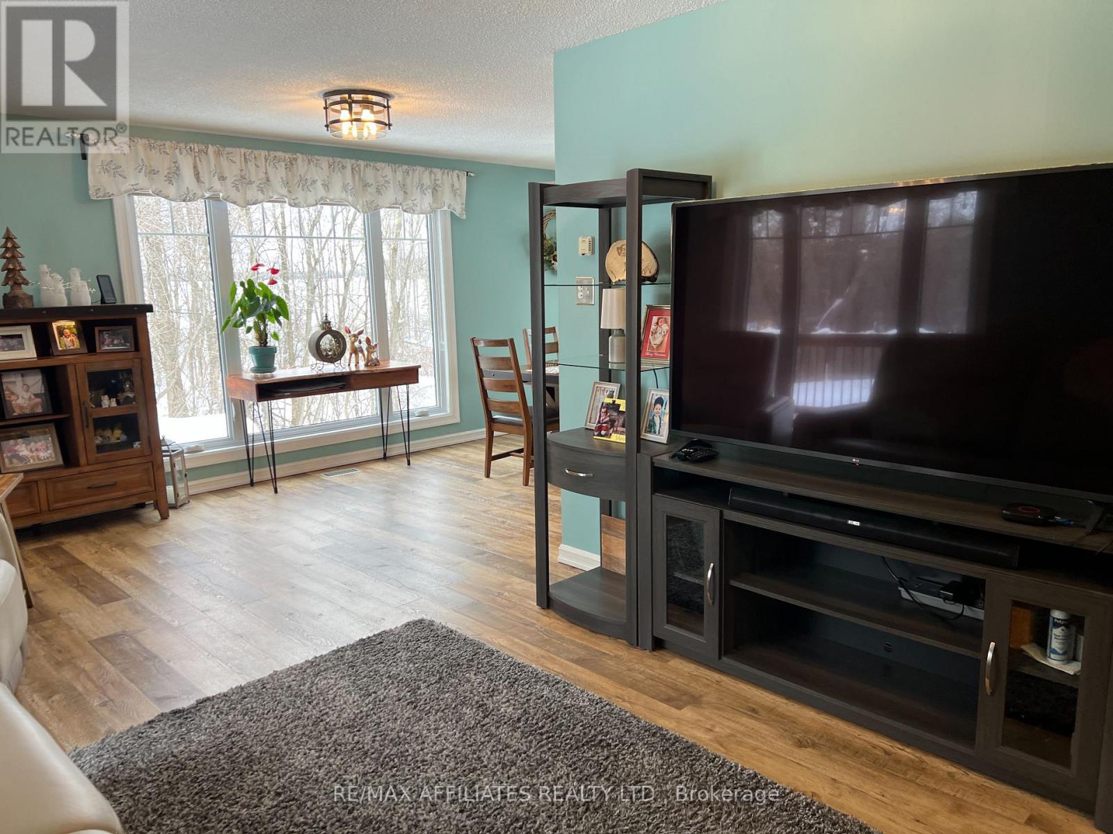 157 Perth Street, Rideau Lakes, Ontario  K0G 1E0 - Photo 10 - X12149890