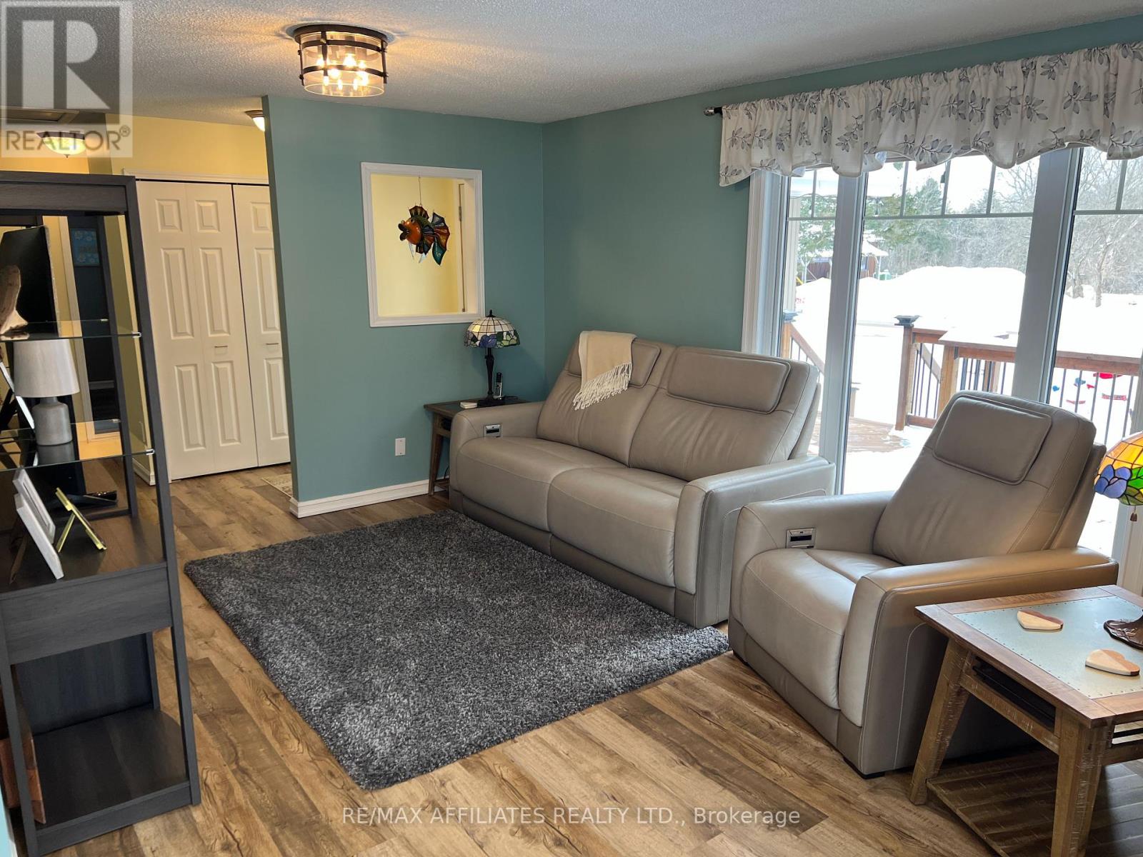 157 Perth Street, Rideau Lakes, Ontario  K0G 1E0 - Photo 9 - X12149890