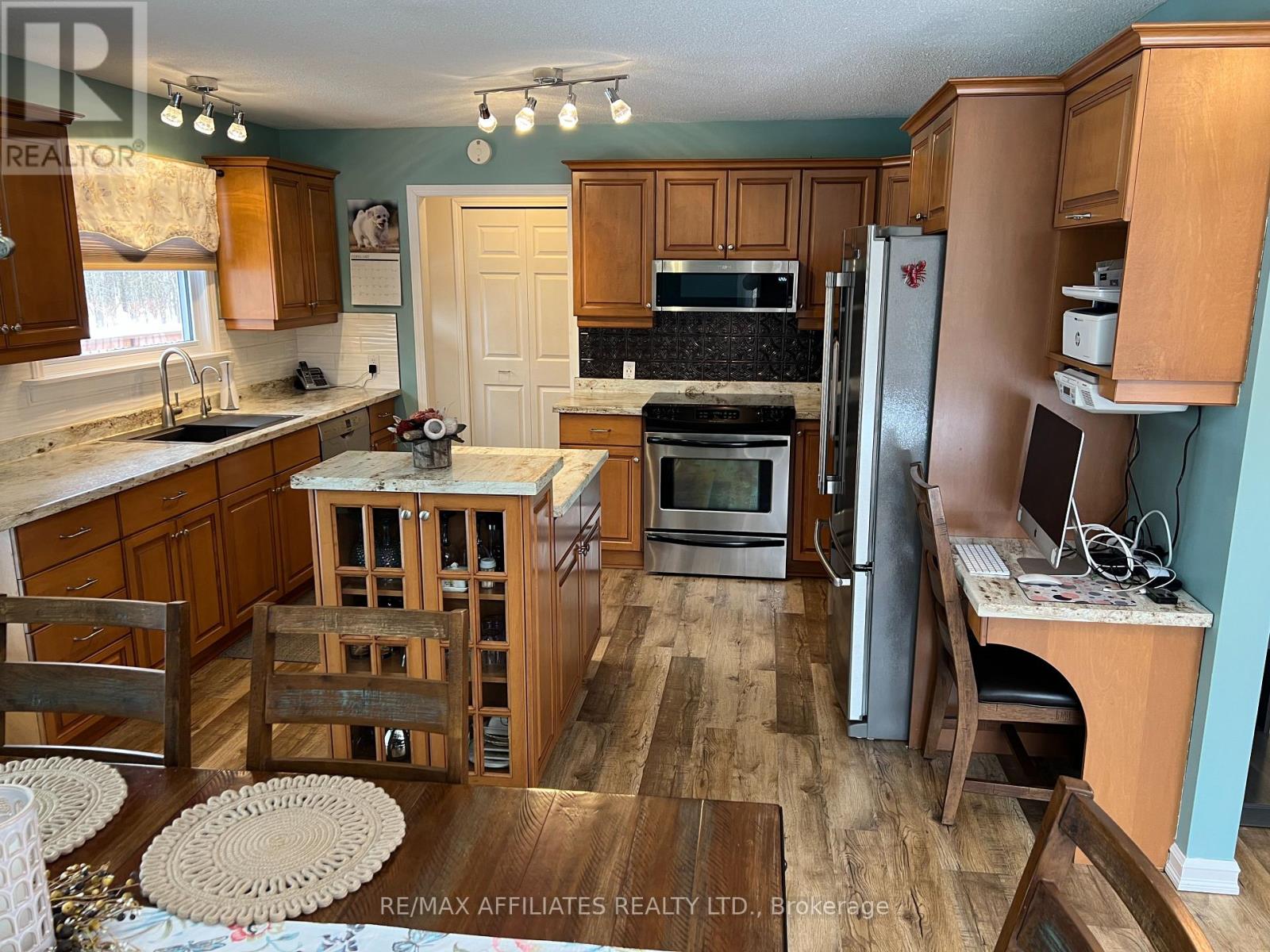 157 Perth Street, Rideau Lakes, Ontario  K0G 1E0 - Photo 4 - X12149890