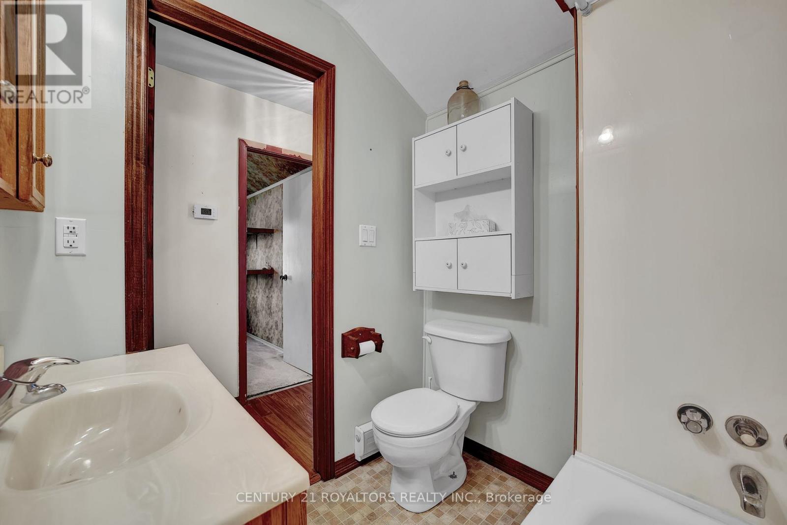 807 Joseph Street, Innisfil, Ontario  L9S 2G2 - Photo 23 - N12174437