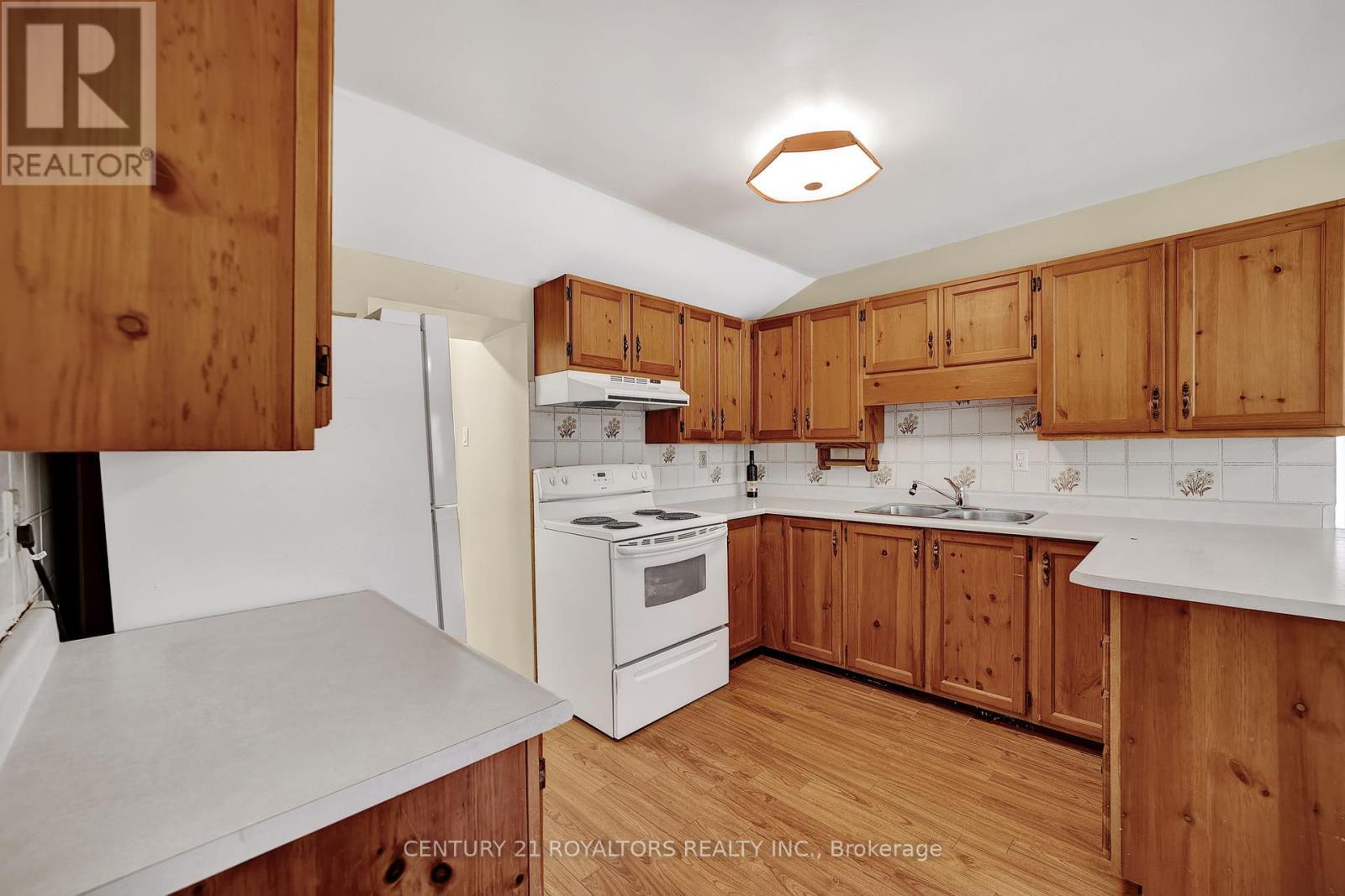 807 Joseph Street, Innisfil, Ontario  L9S 2G2 - Photo 16 - N12174437