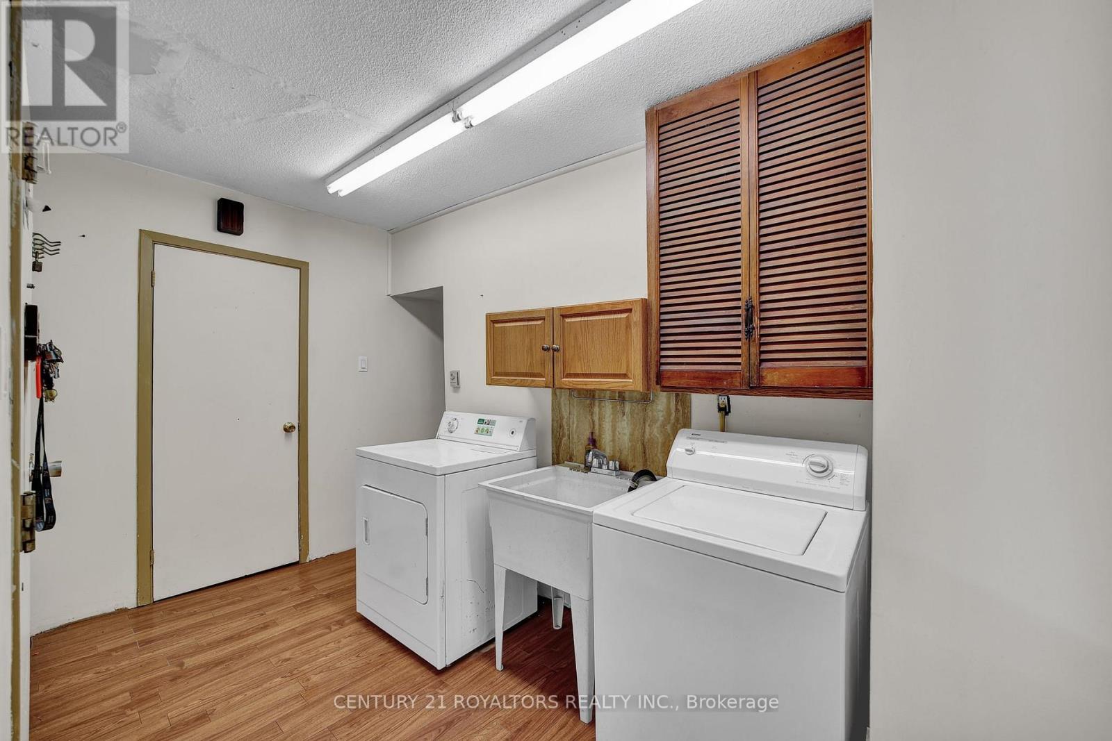 807 Joseph Street, Innisfil, Ontario  L9S 2G2 - Photo 29 - N12174437