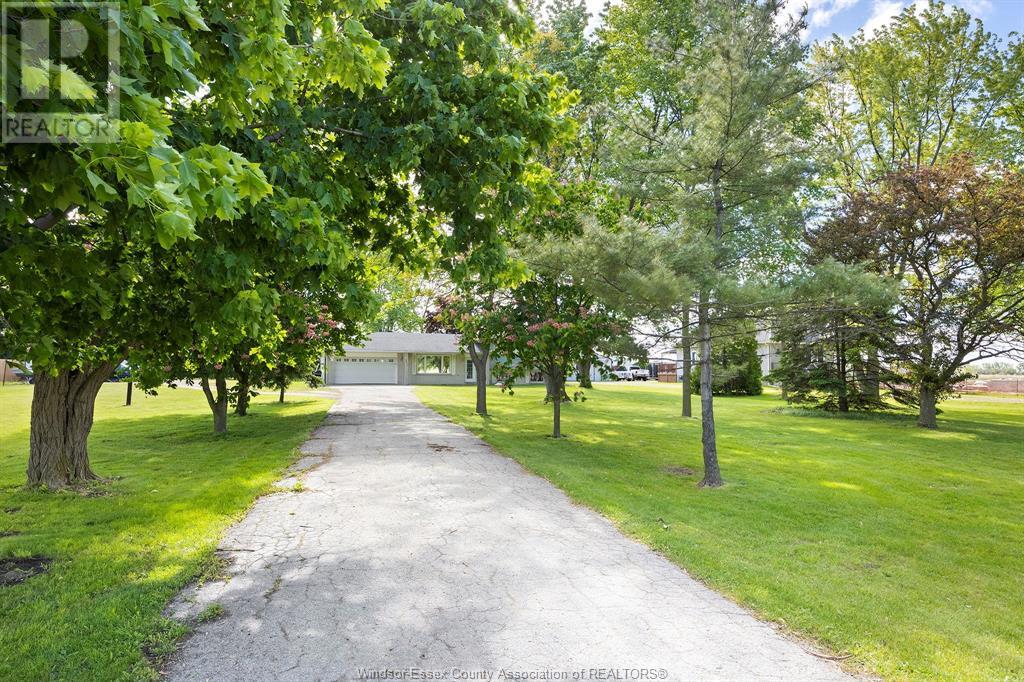 2311 Front Road North, Amherstburg, Ontario  N9V 3R3 - Photo 2 - 25013175