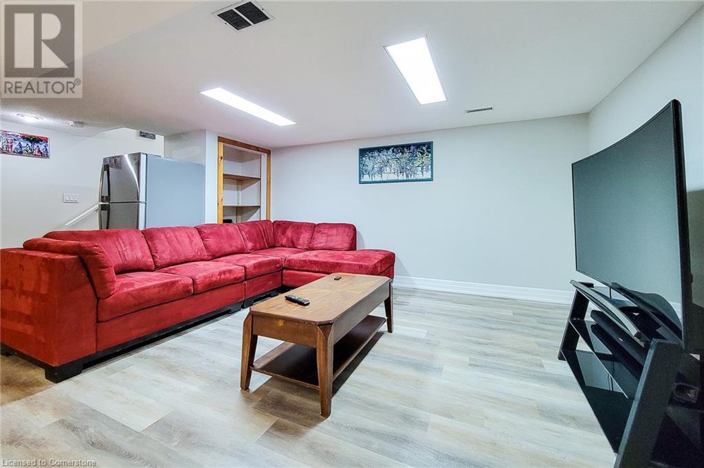 8 Sullivan Drive, St. Catharines, Ontario  L2N 1K2 - Photo 25 - 40702723