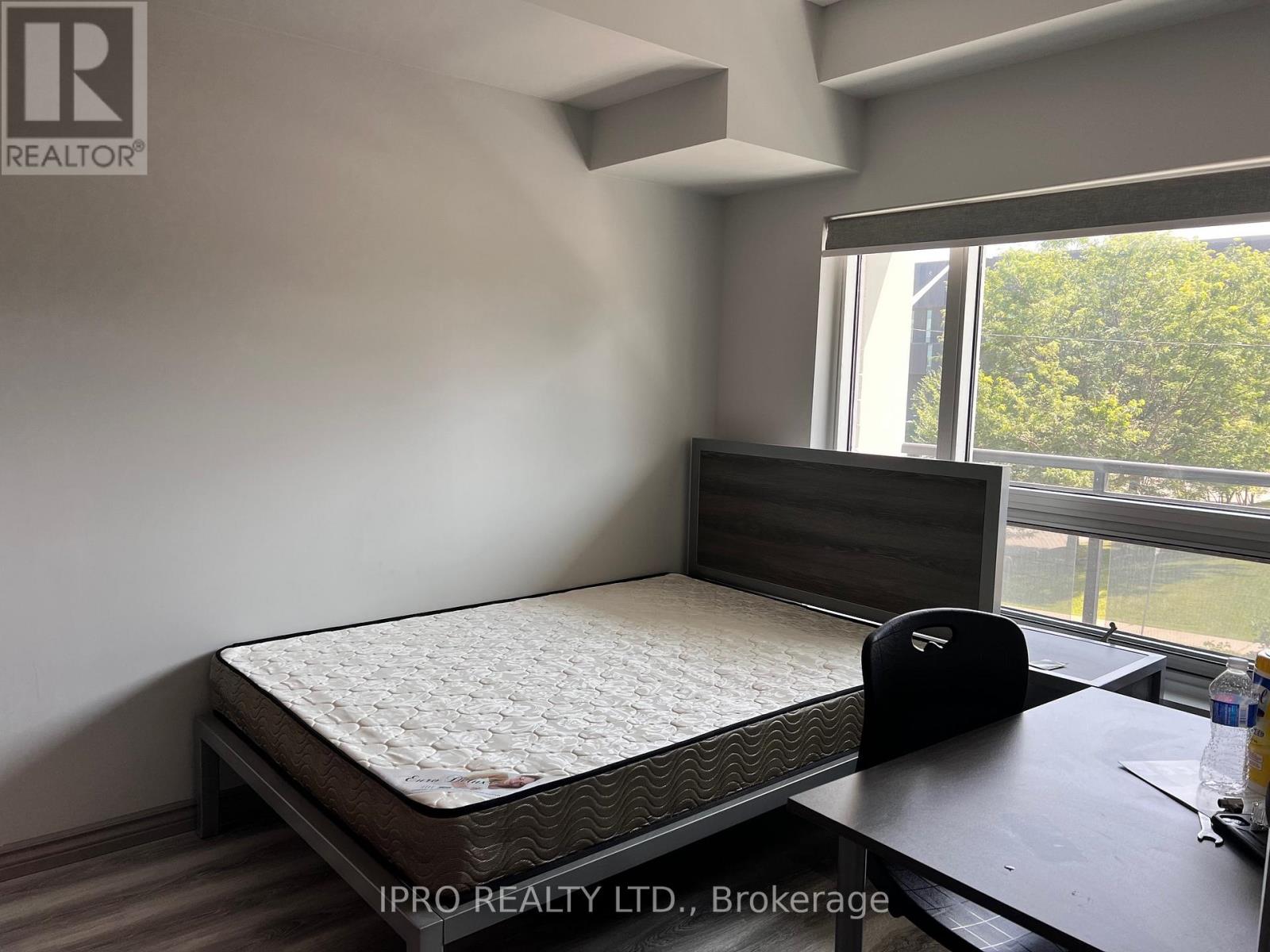 B211 - 275 Larch Street, Waterloo, Ontario  N2L 3R2 - Photo 7 - X12175120