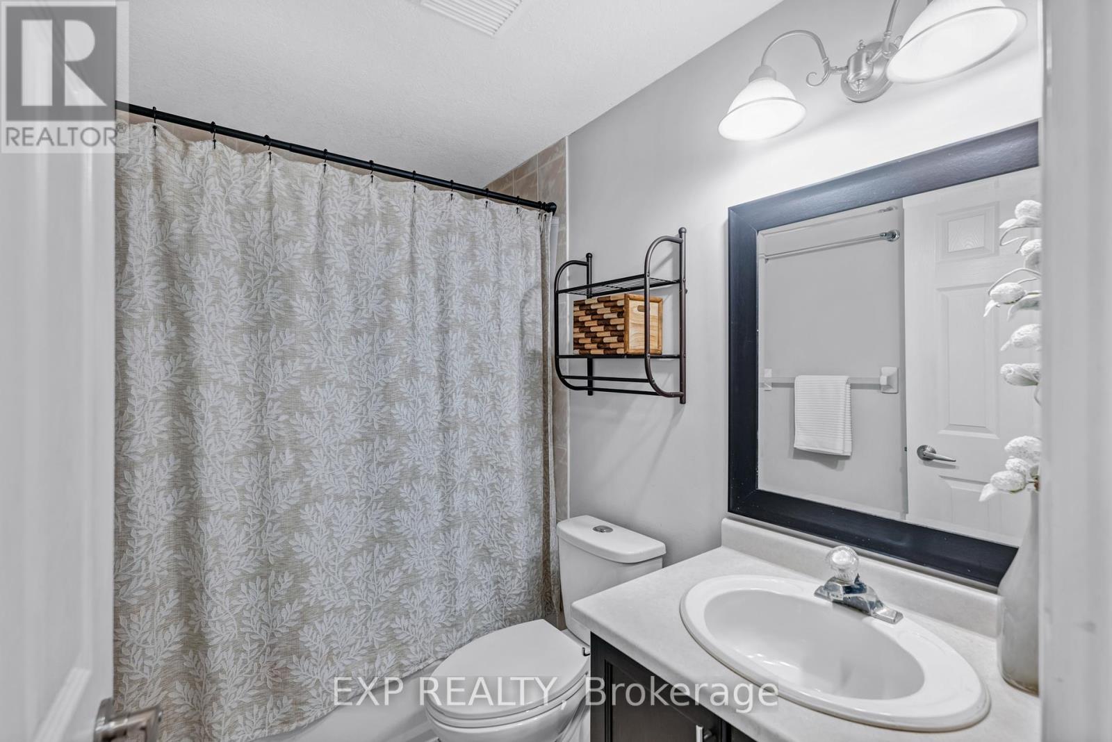 175 Hollyridge Crescent, Kitchener, Ontario  N2N 3N4 - Photo 30 - X12175139