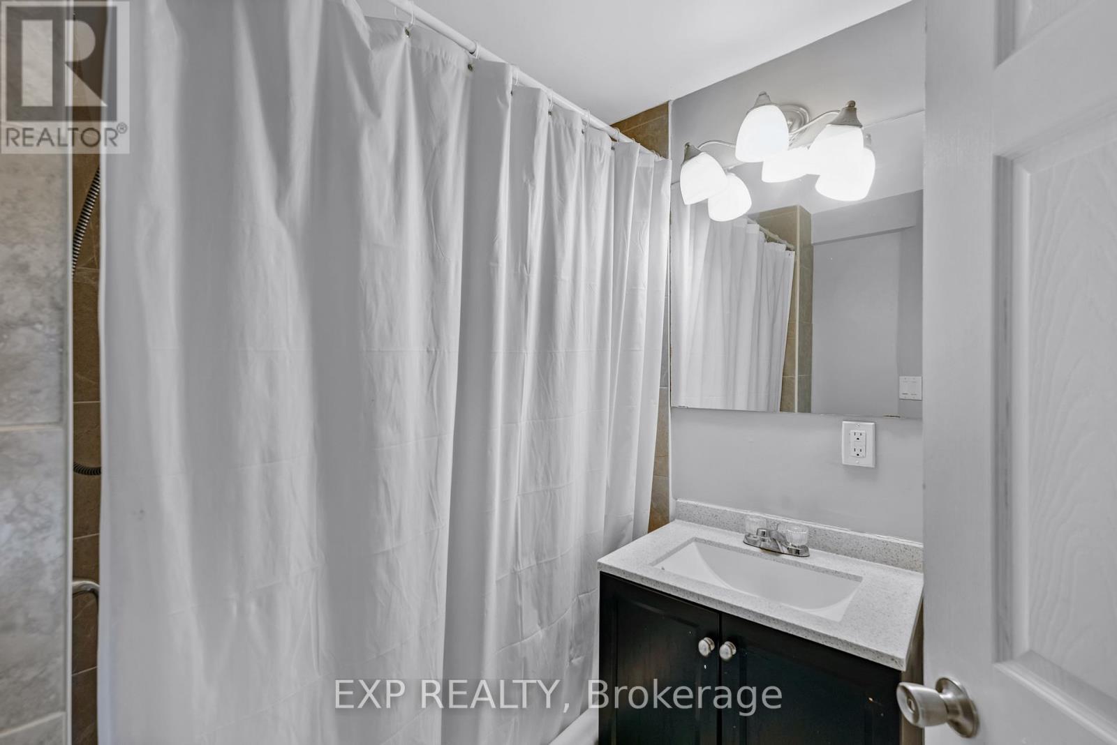 175 Hollyridge Crescent, Kitchener, Ontario  N2N 3N4 - Photo 37 - X12175139