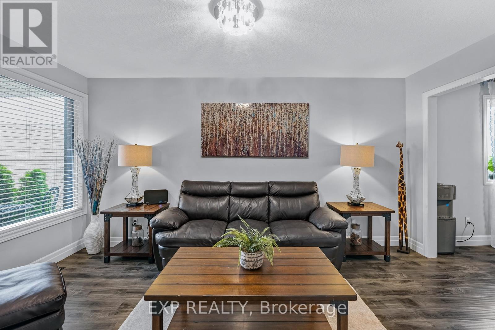 175 Hollyridge Crescent, Kitchener, Ontario  N2N 3N4 - Photo 6 - X12175139