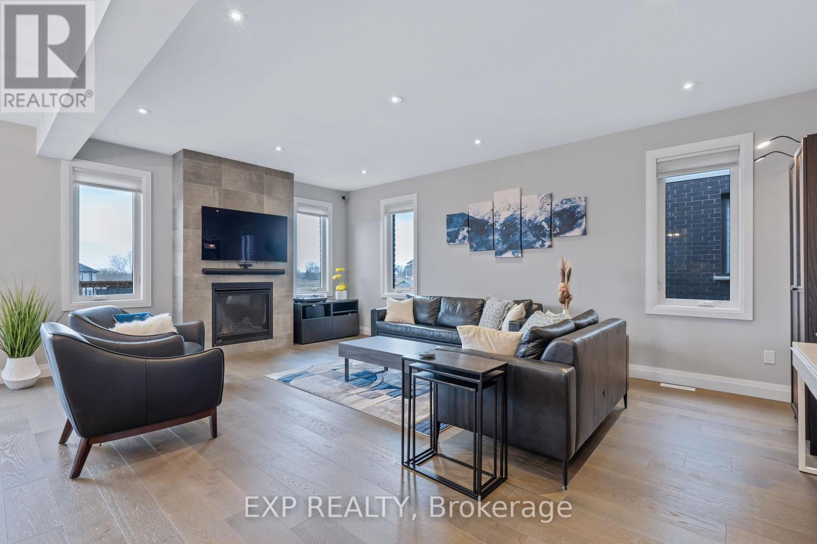 29 Locky Lane, Middlesex Centre, Ontario  N0L 1R0 - Photo 10 - X12175211