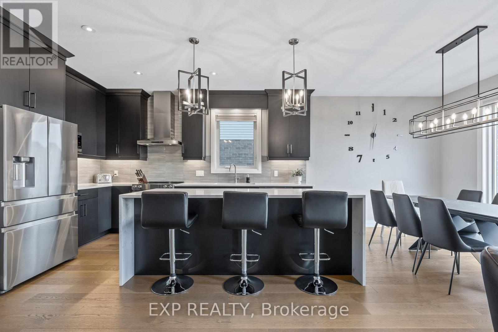 29 Locky Lane, Middlesex Centre, Ontario  N0L 1R0 - Photo 6 - X12175211