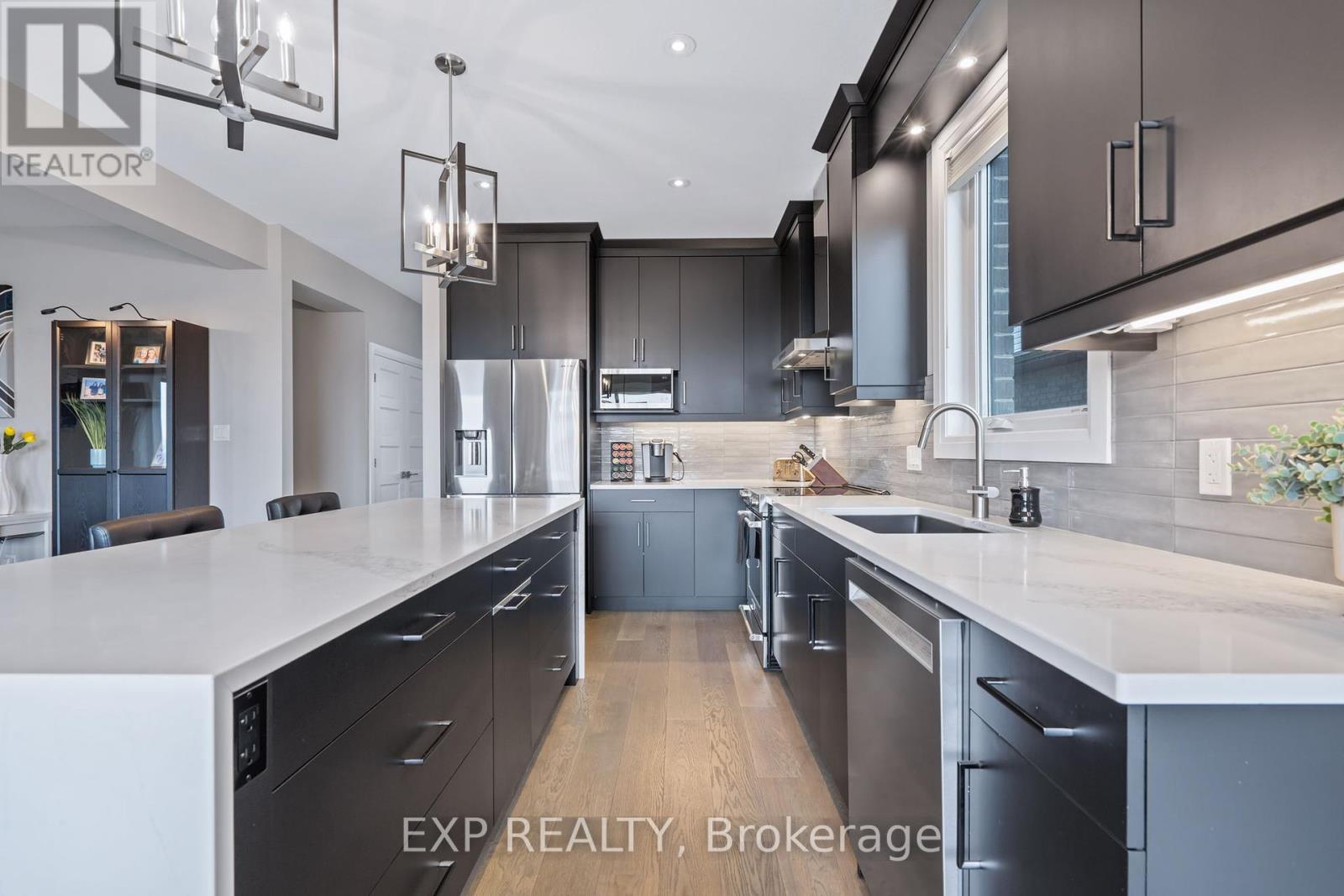 29 Locky Lane, Middlesex Centre, Ontario  N0L 1R0 - Photo 8 - X12175211