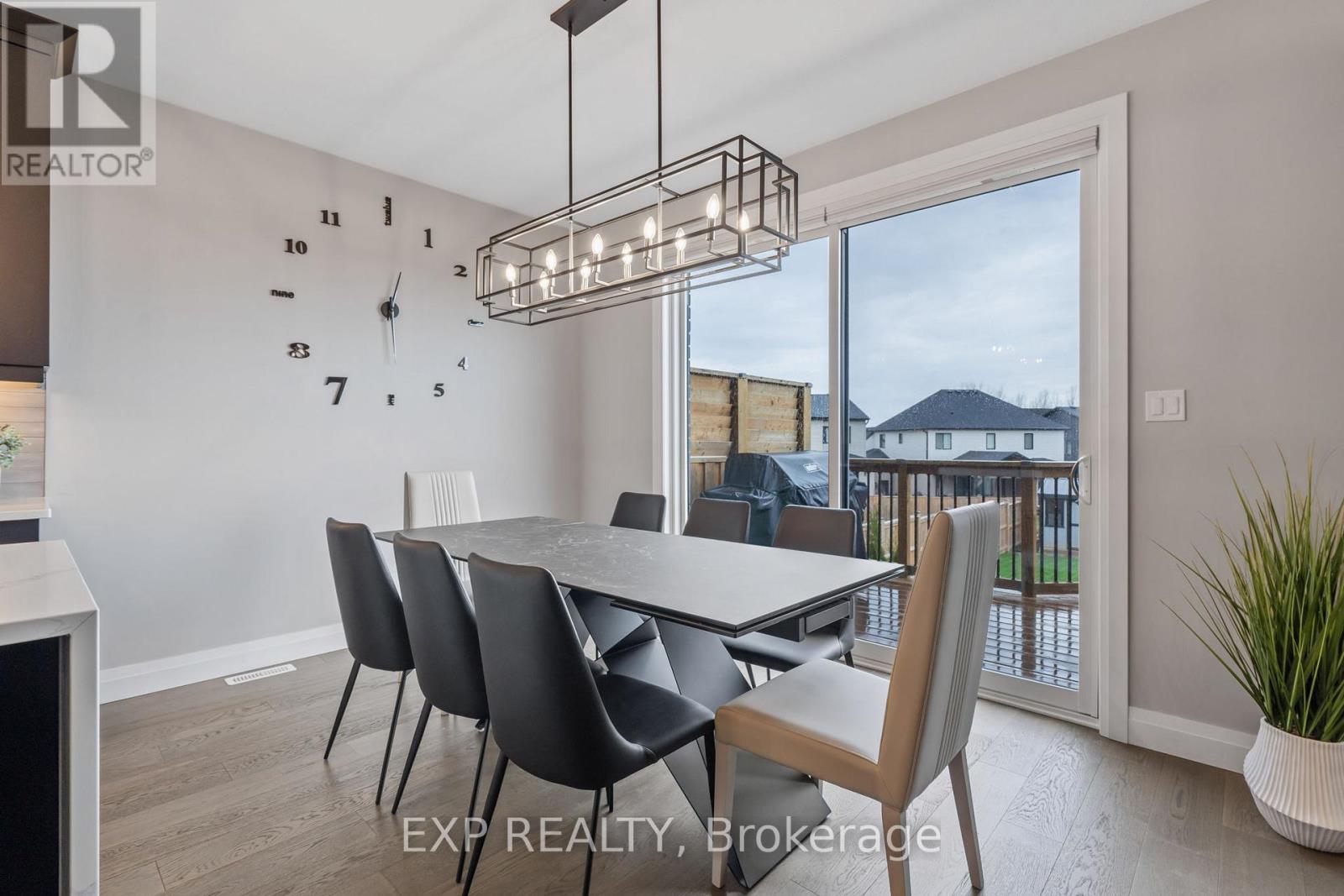 29 Locky Lane, Middlesex Centre, Ontario  N0L 1R0 - Photo 9 - X12175211