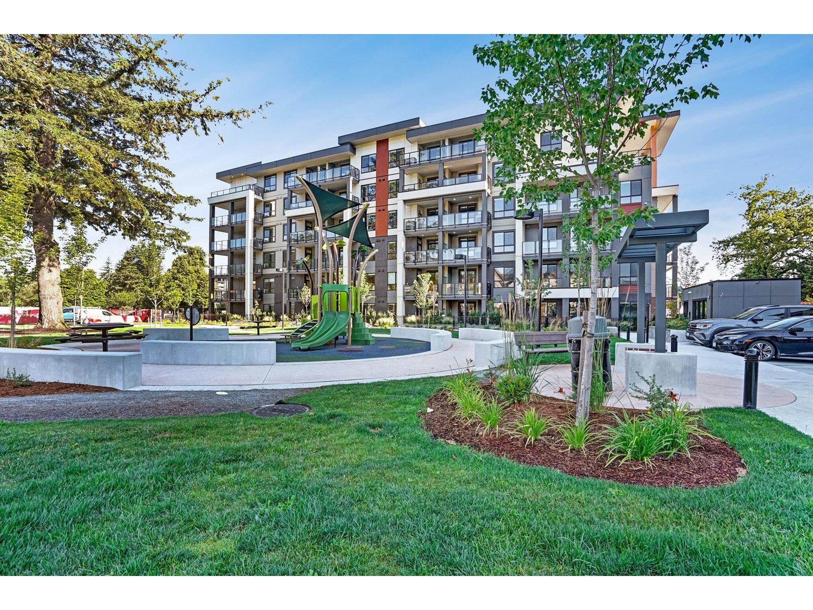 612 45505 Campus Drive, Garrison Crossing, Chilliwack, British Columbia  V2R 6L2 - Photo 1 - R3006870