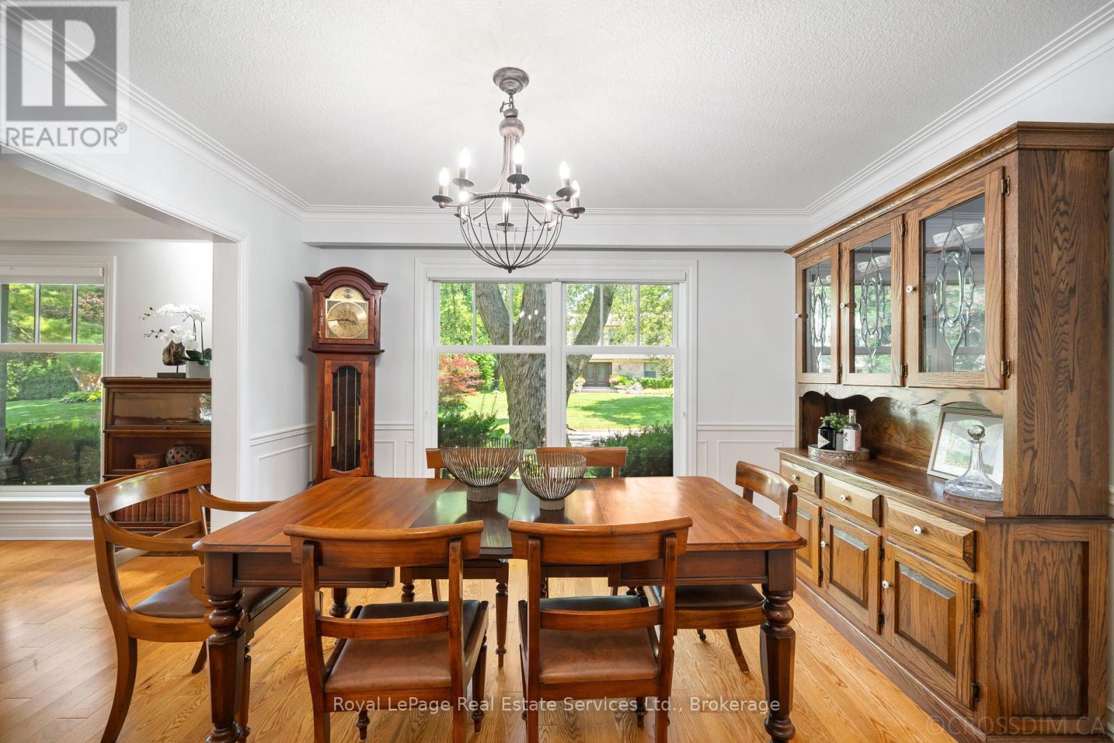 250 Dalewood Drive, Oakville, Ontario  L6J 4P3 - Photo 17 - W12175281