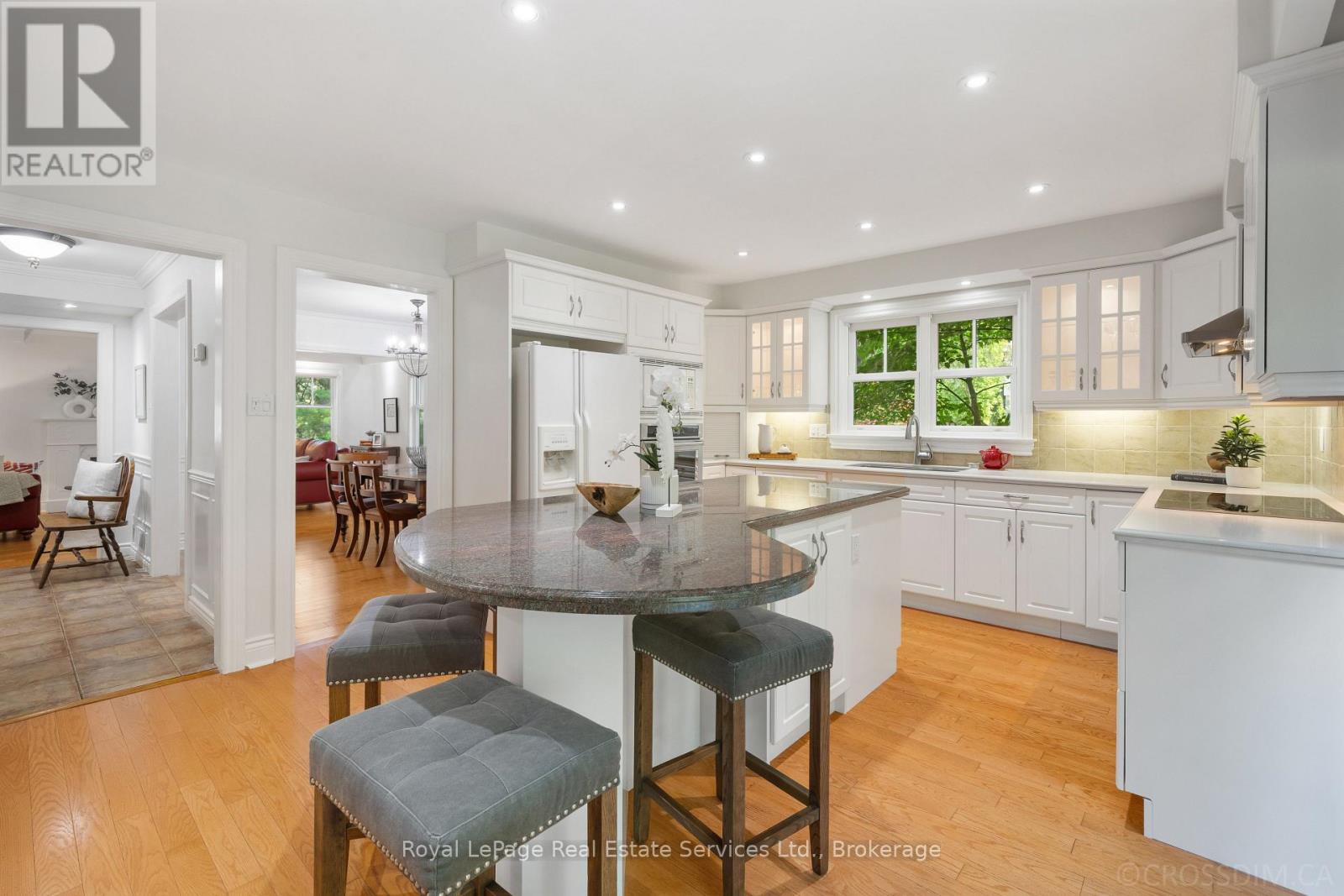 250 Dalewood Drive, Oakville, Ontario  L6J 4P3 - Photo 20 - W12175281