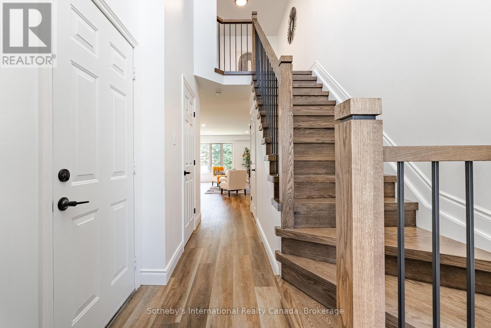 Property at 501 SOUTHRIDGE DRIVE image 4