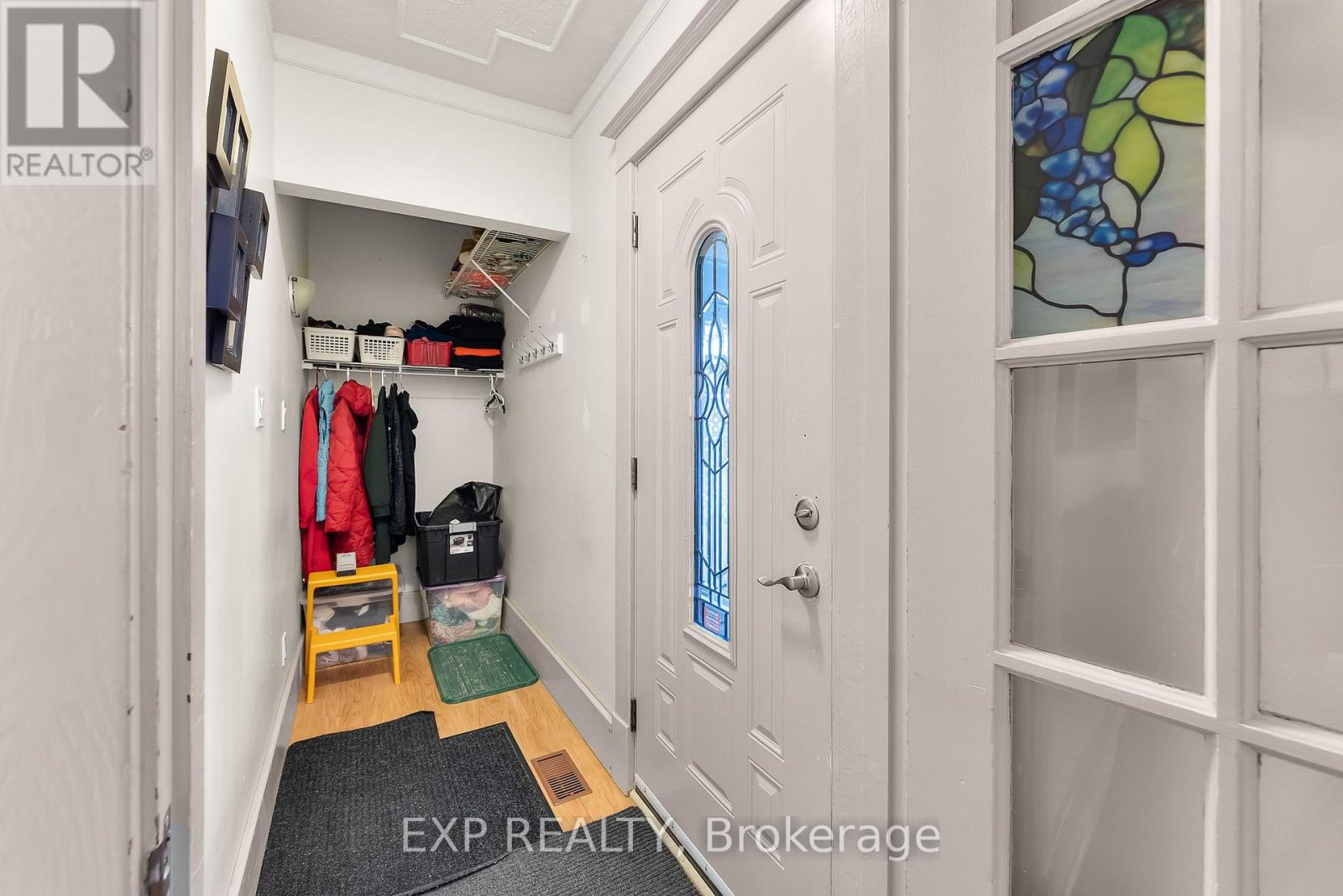 4747 Third Avenue, Niagara Falls (Cherrywood), Ontario  L2E 4L7 - Photo 8 - X12175216
