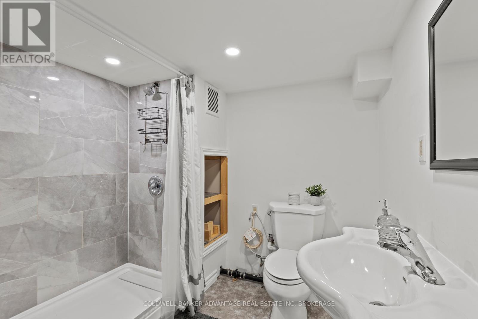 407 Steele Street, Port Colborne, Ontario  L3K 4Y1 - Photo 16 - X12175323