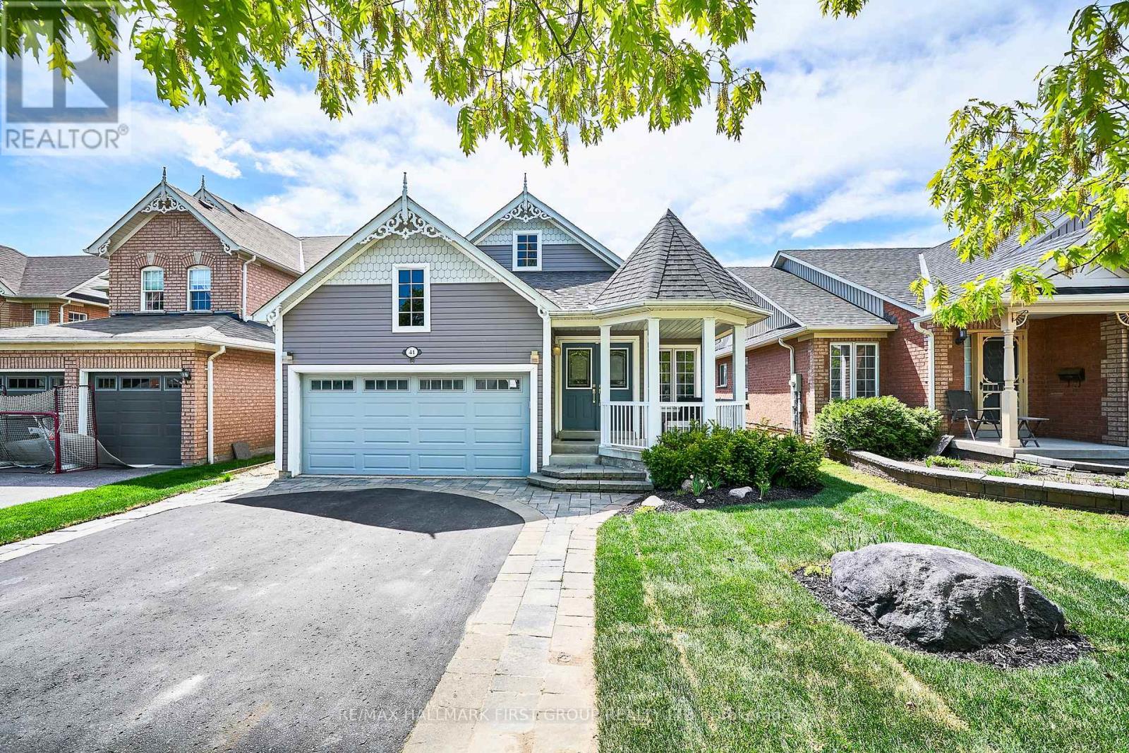 41 DOWNEY DRIVE, Whitby, Ontario