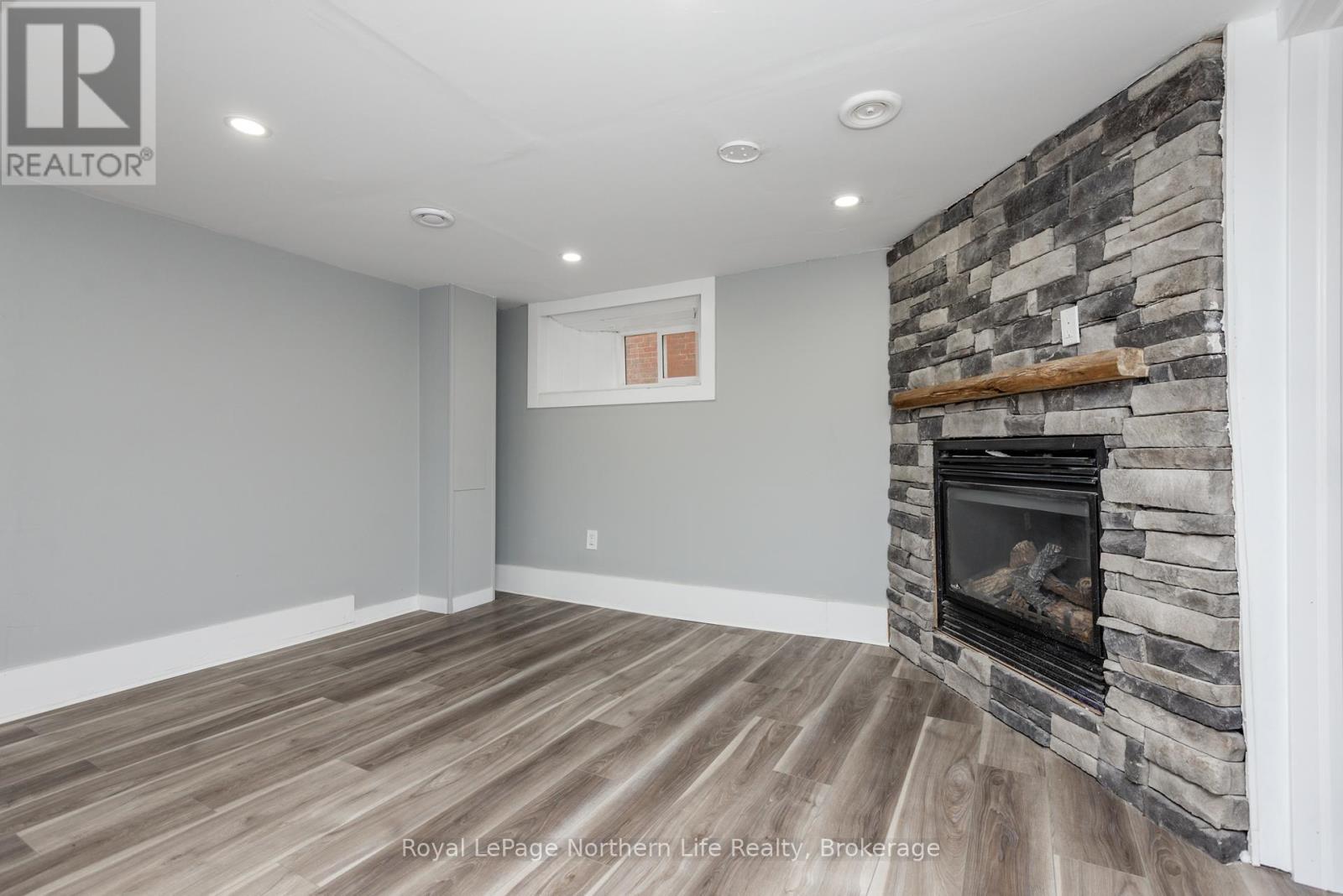 613 Worthington Street E, North Bay (Central), Ontario  P1B 1H8 - Photo 41 - X12175171