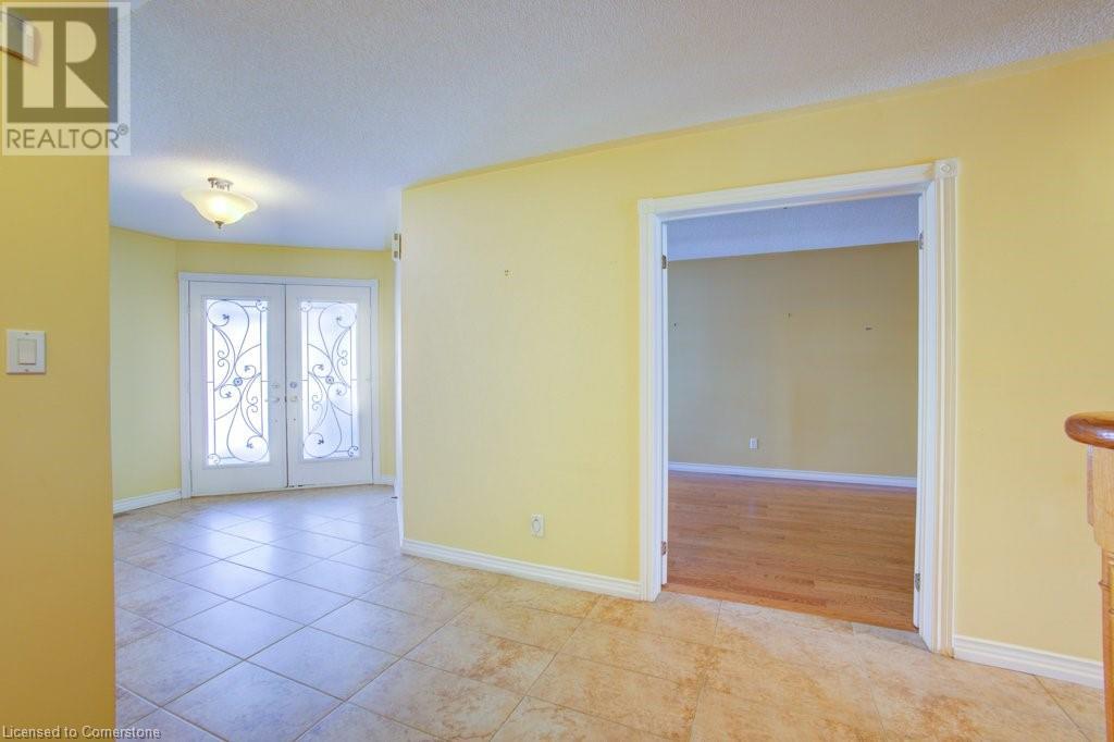105 Veneto Drive, Vaughan, Ontario  L4L 8X5 - Photo 8 - 40733595