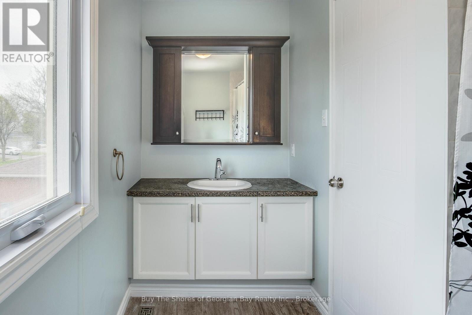 96 Barre Drive, Barrie (Painswick North), Ontario  L4N 7P1 - Photo 20 - S12175291