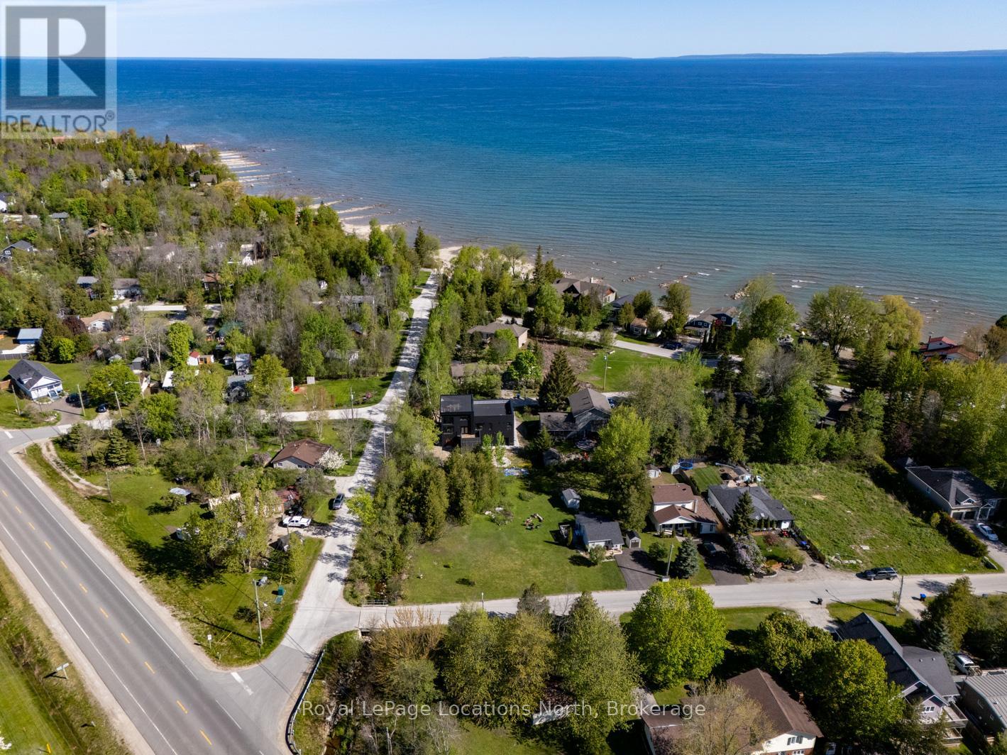 8 James Avenue, Wasaga Beach, Ontario  L9Z 2X3 - Photo 42 - S12175305
