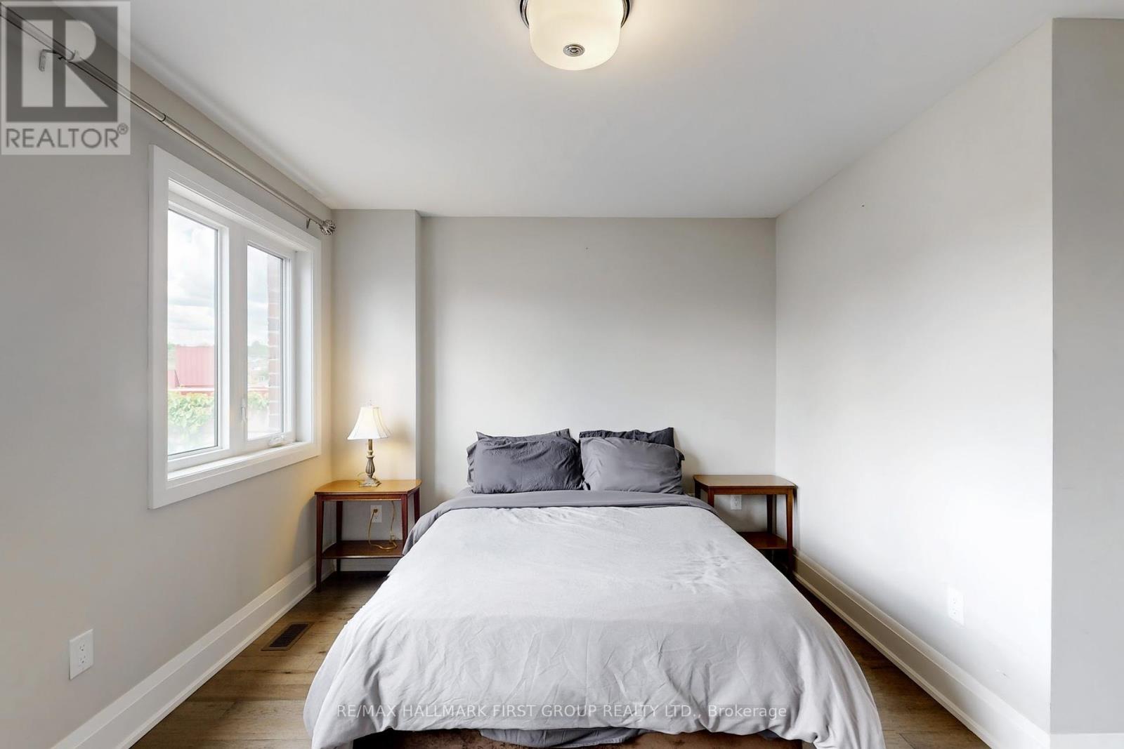 2 Helen Avenue, Toronto, Ontario  M6N 2B4 - Photo 10 - W12175321