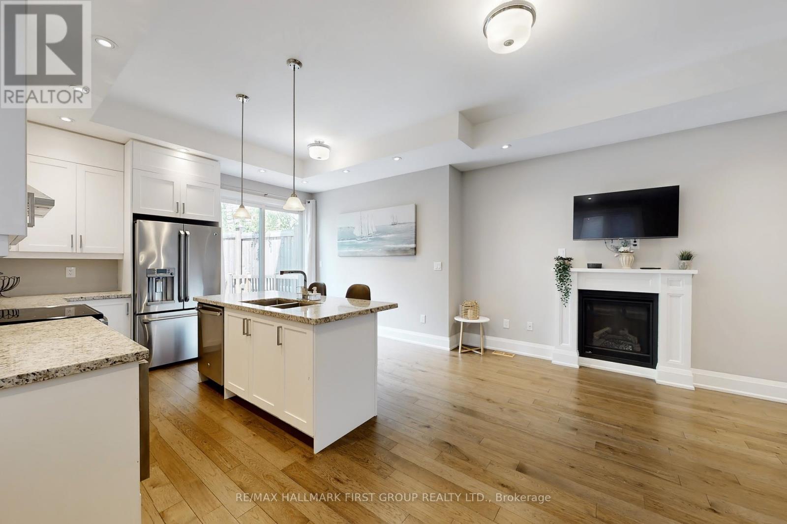2 Helen Avenue, Toronto, Ontario  M6N 2B4 - Photo 7 - W12175321
