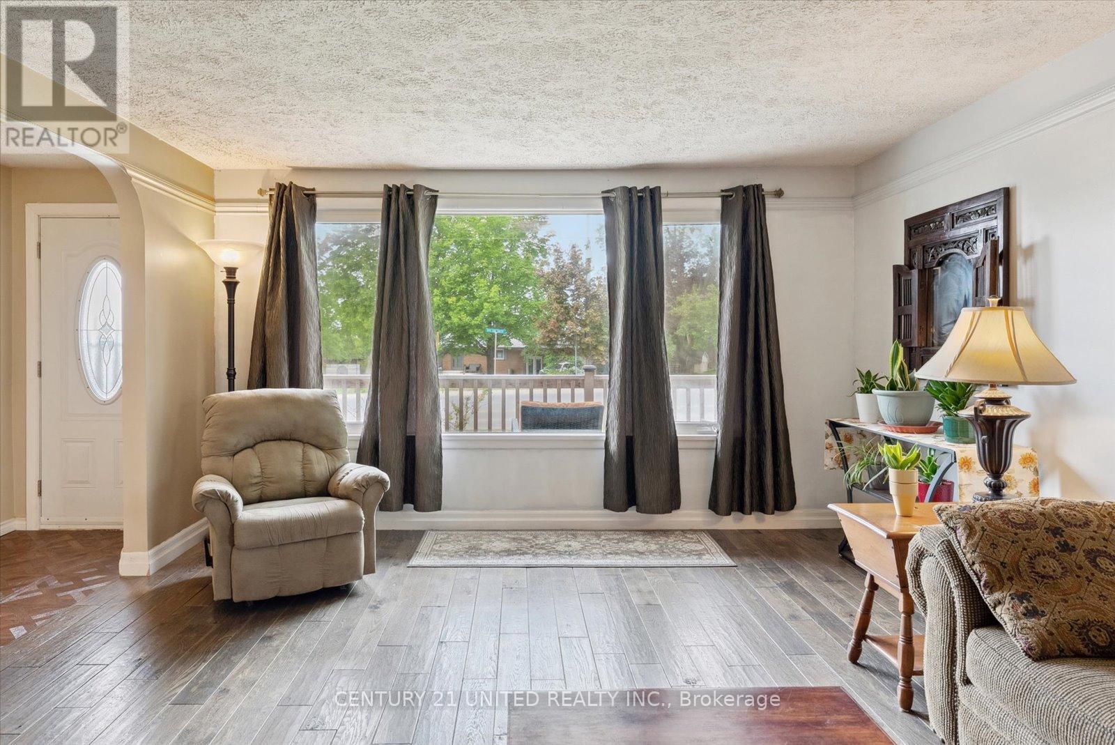 1063 Ward Street, Smith-Ennismore-Lakefield, Ontario K0L 1H0 - Photo 12 - X12175168