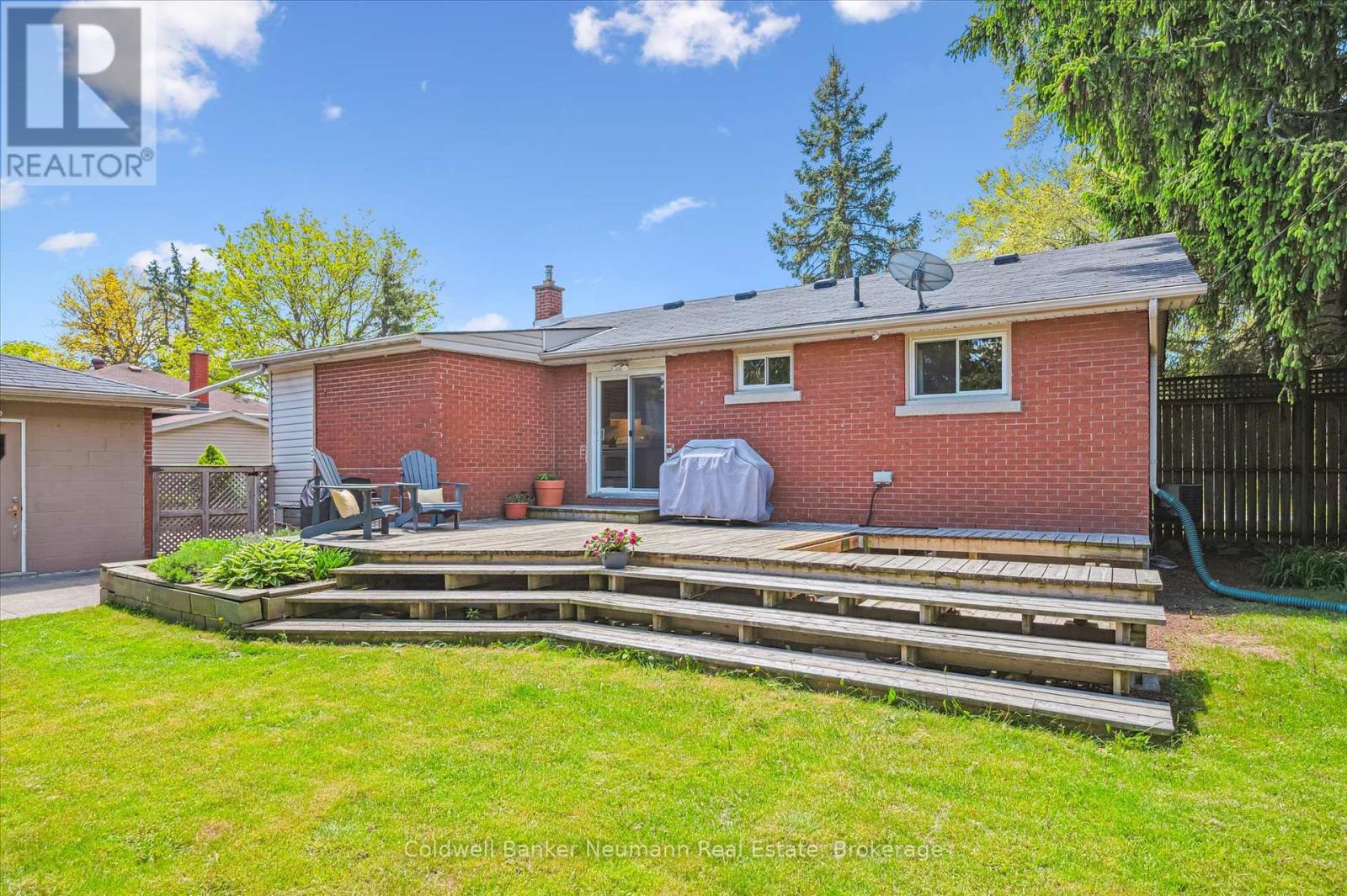 43 Silvercreek Parkway N, Guelph, Ontario  N1H 3T1 - Photo 37 - X12175170