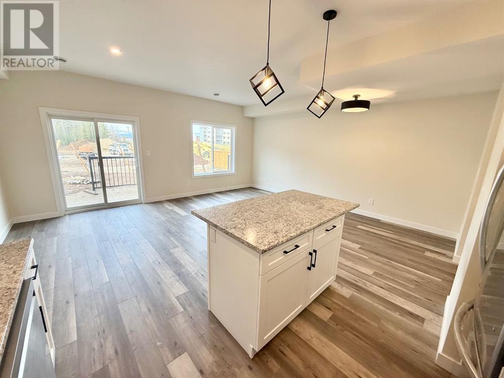 326b Boutin Avenue, Hinton, Alberta  T7V 0B4 - Photo 10 - A2207113