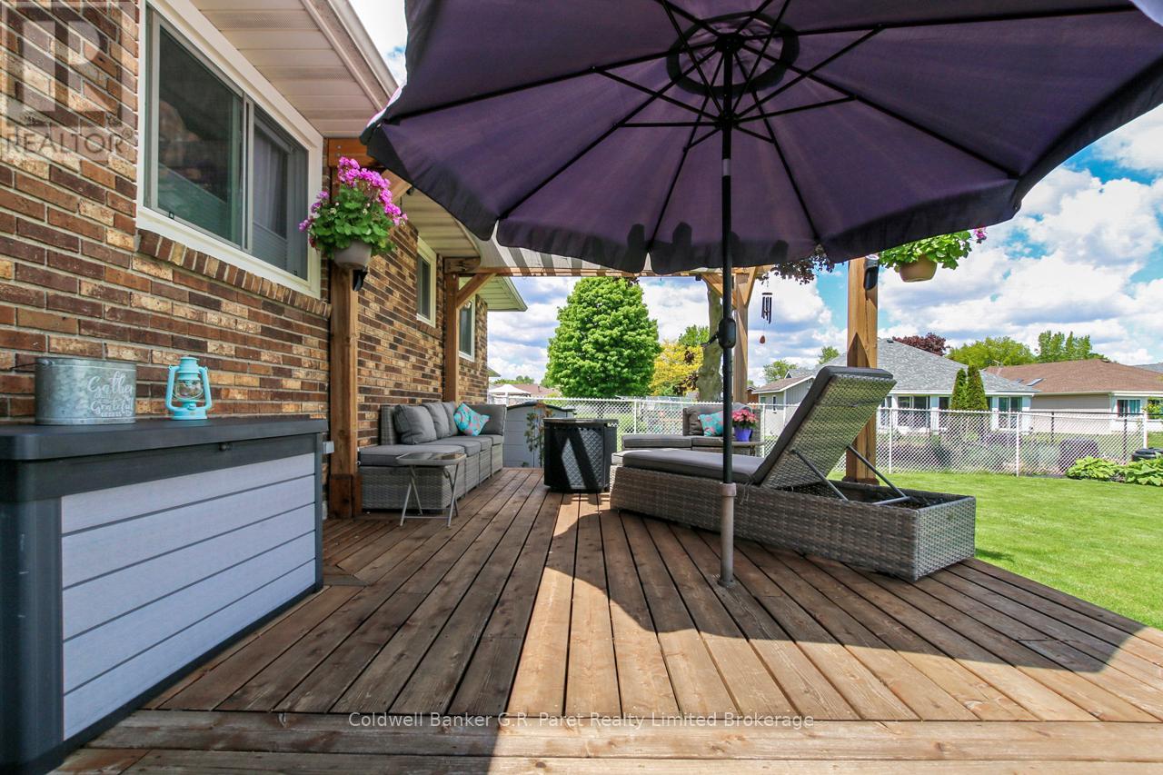 30 Denrich Avenue, Tillsonburg, Ontario  N4G 4W1 - Photo 27 - X12175242