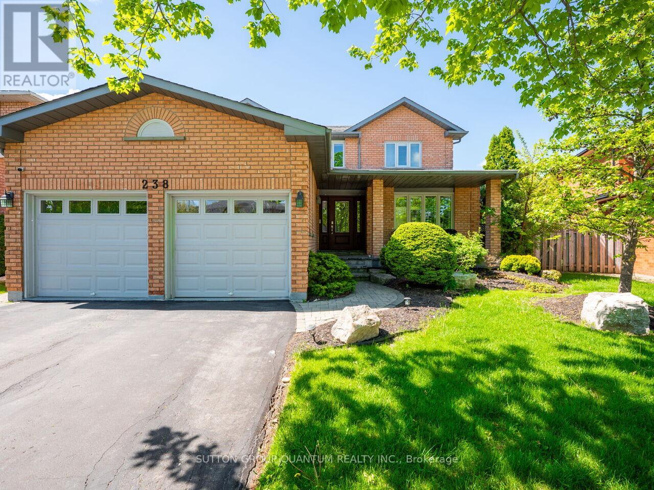 238 Elderwood Trail, Oakville, Ontario  L6H 5W2 - Photo 2 - W12141154
