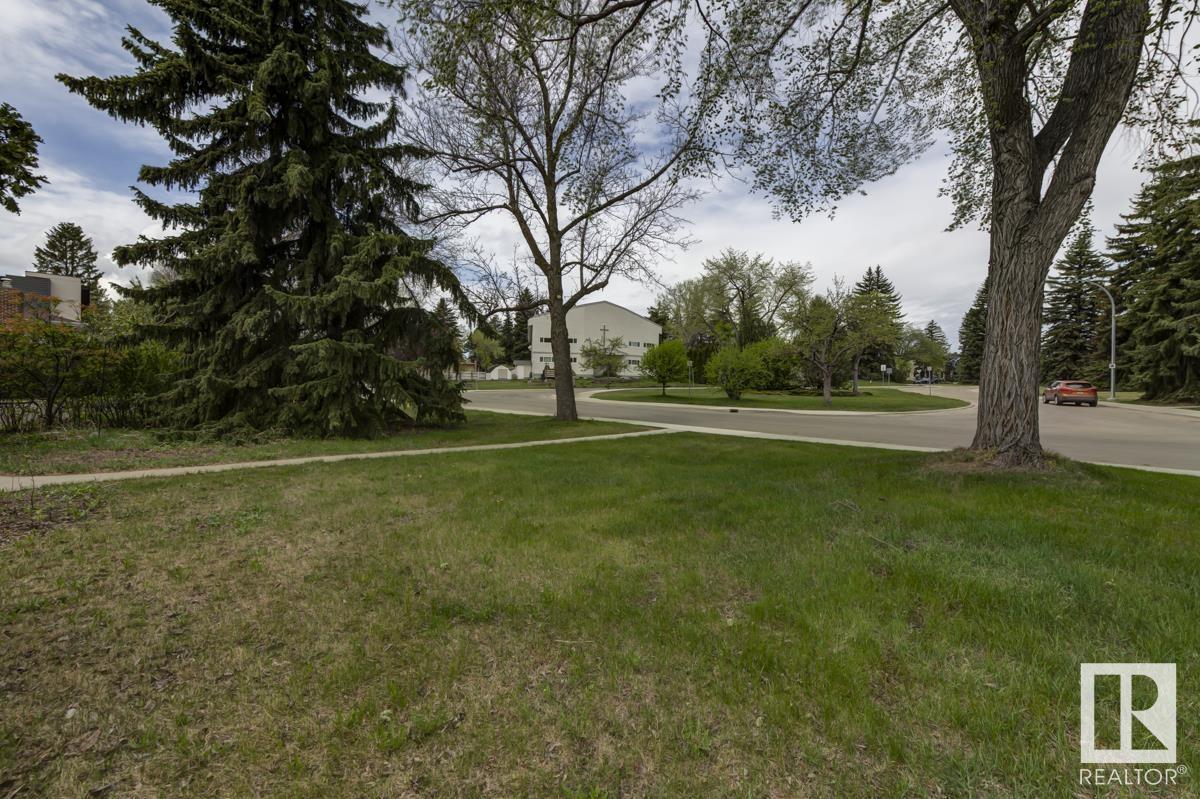 11641 73 Av Nw, Edmonton, Alberta  T6G 0E3 - Photo 3 - E4436016