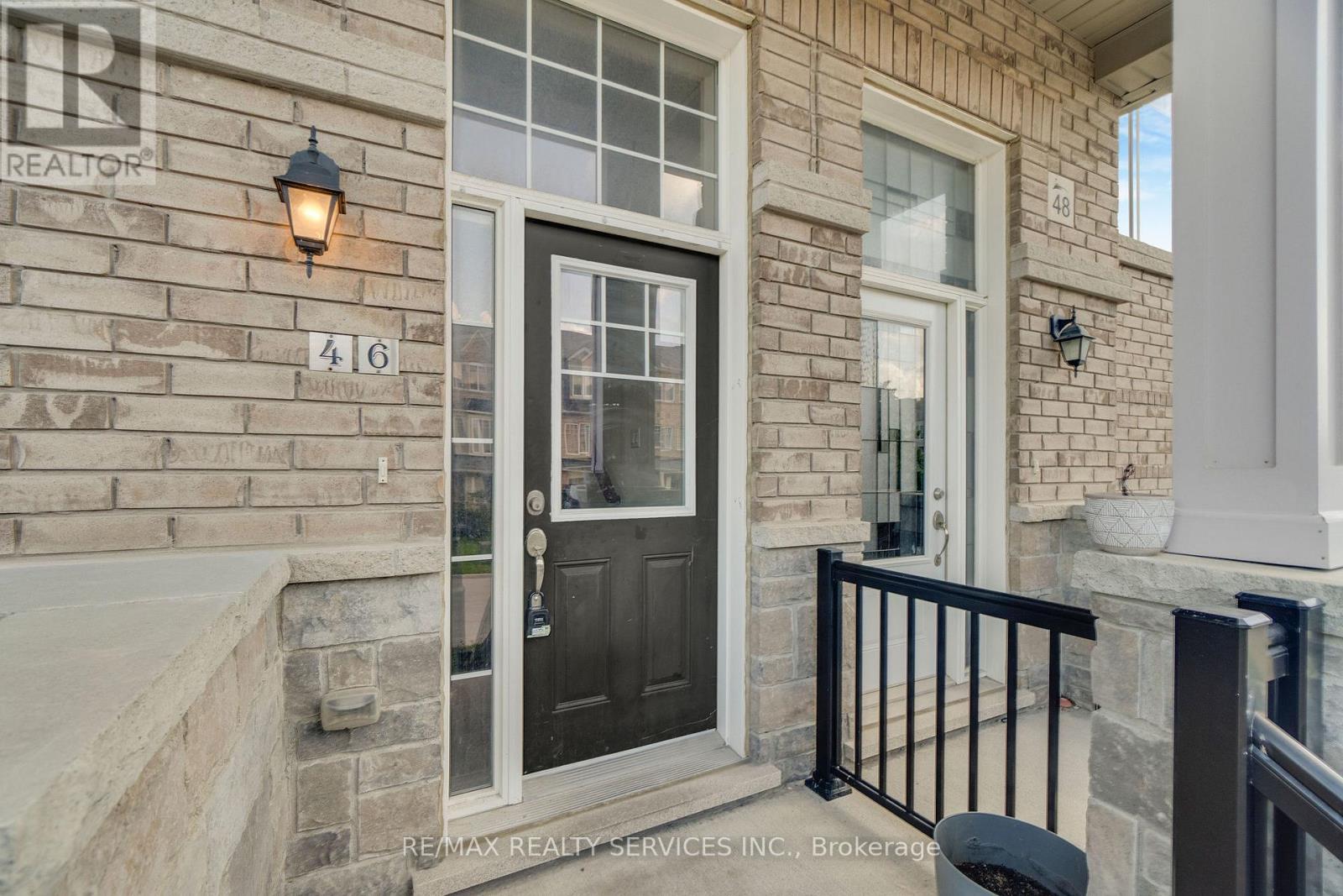 46 New Pines Trail, Brampton, Ontario  L5R 4B1 - Photo 3 - W12159192